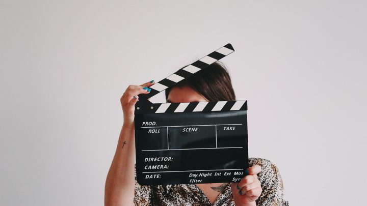 Assaltos a banco dominam as telas: da comédia no streaming ao faroeste sombrio nos cinemas